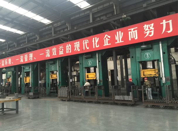 眼界大開，想不到還有這么干凈的鎂碳磚廠